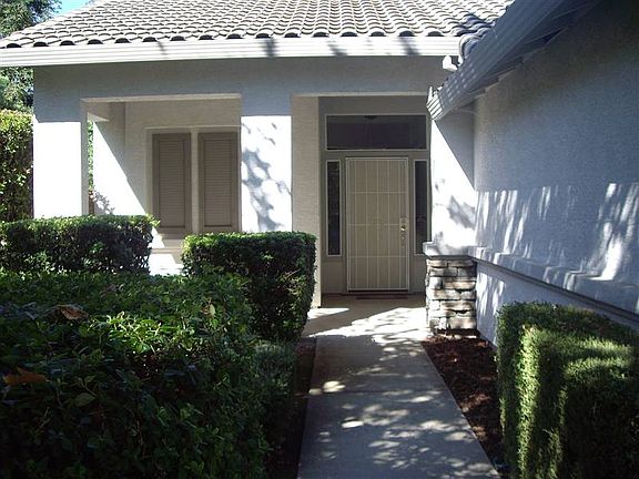 4th image of 1057 Caswell Dr