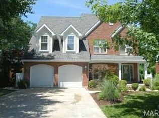 15 Cambridge Ct, Saint Louis, MO