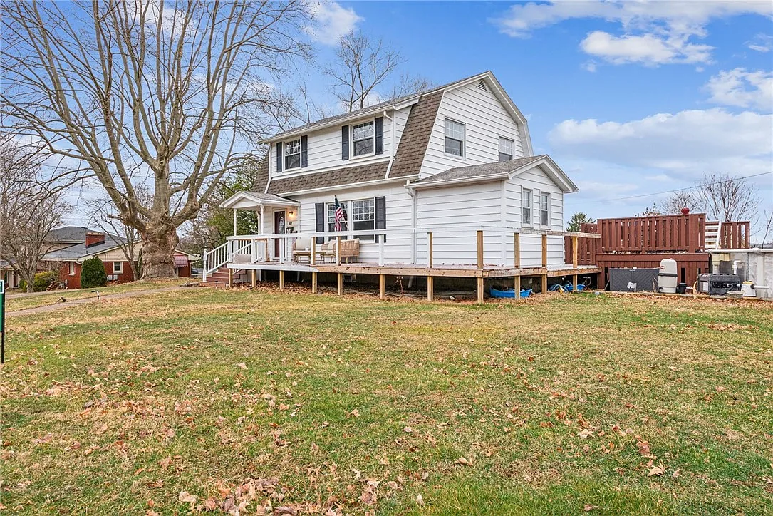 200 Liberty Ave photo 1