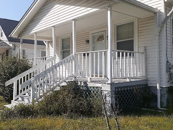 2nd image of 4566 Lamont Ave