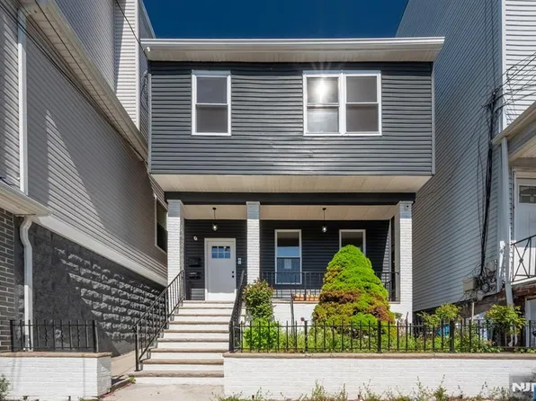 157 Prospect Ave, Bayonne, NJ 07002