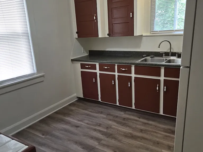 1005 Broad Ave NW #102 — Photo 9