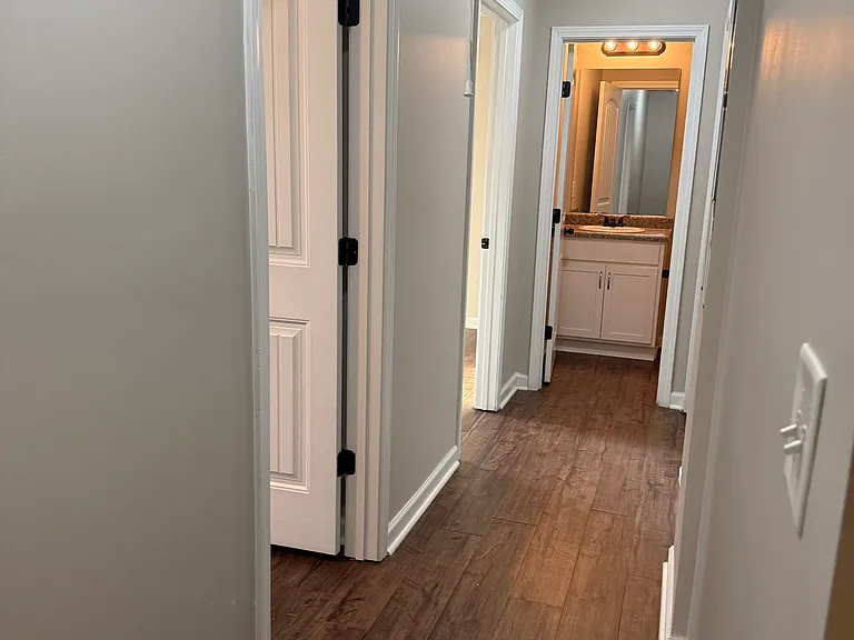 241 Coral Cir — Photo 19