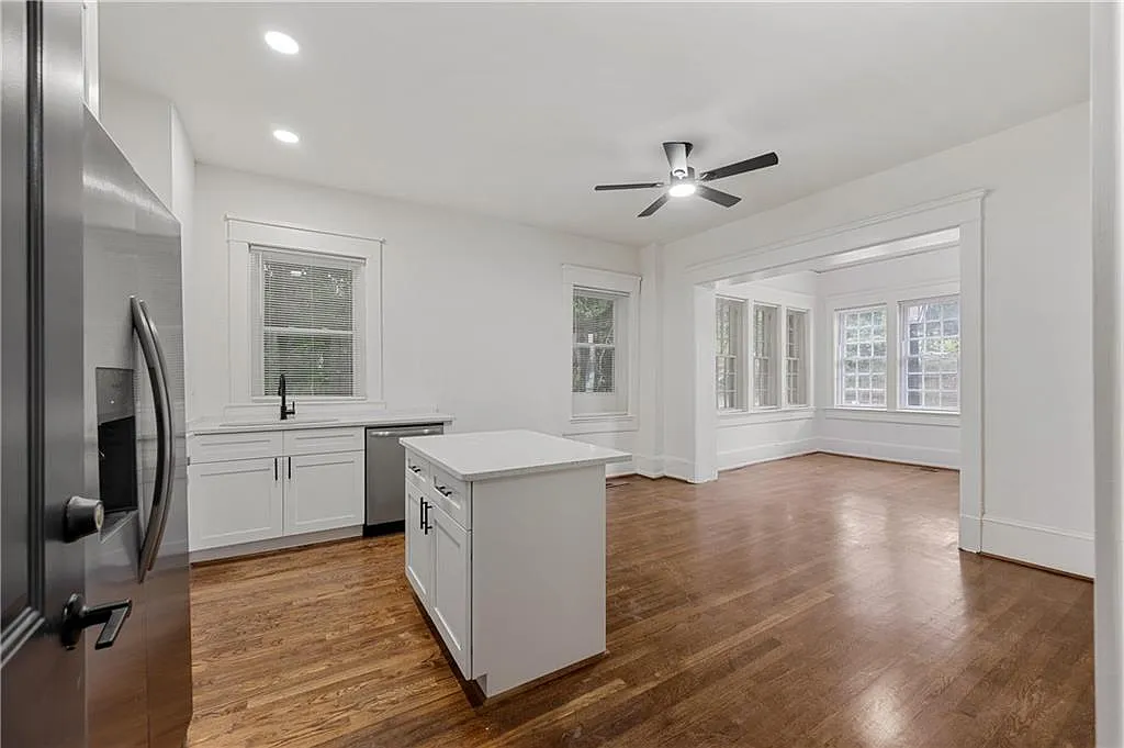 1 bed, 1.0 bath, 1000 sqft, $1,650 — Photo 2