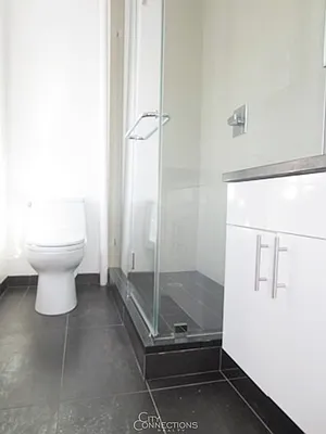 Rented by City Connections Realty | media 15