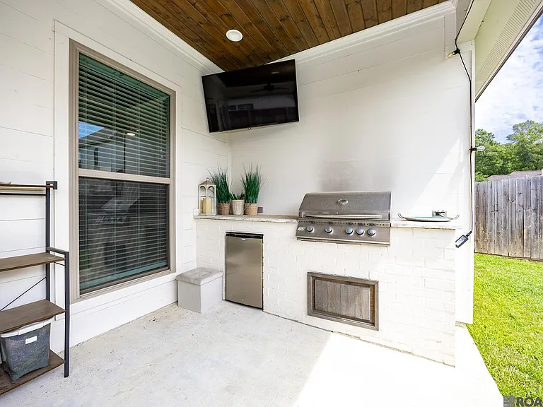 8543 Landau Dr — Photo 30
