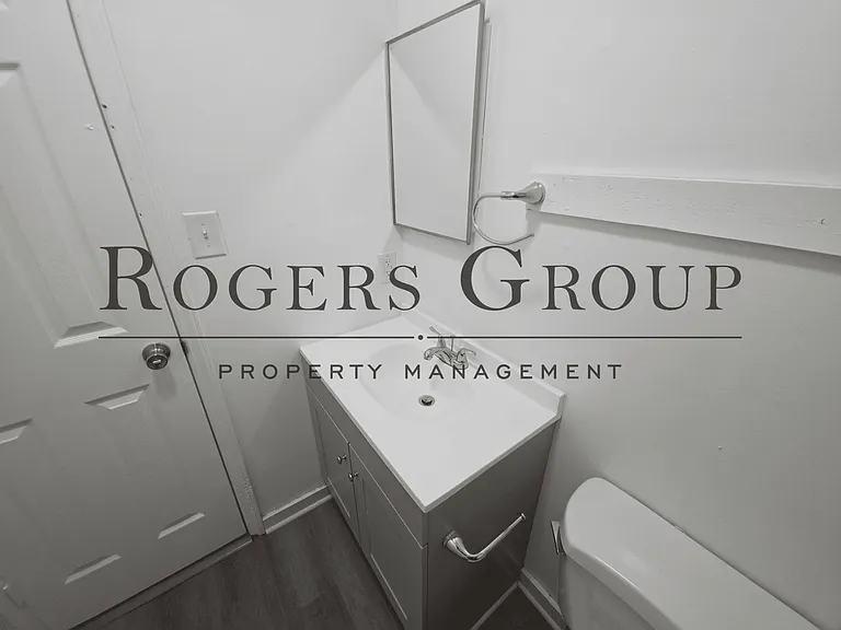 923 Arch St #925 — Photo 12