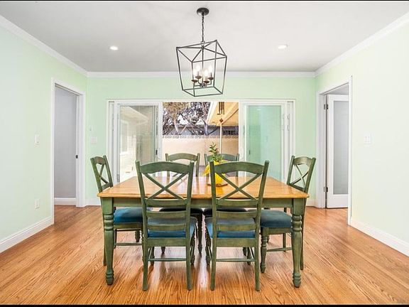 3rd image of 4488 Cerritos Ave