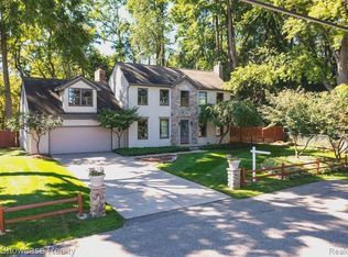 7335 Colony Dr, West Bloomfield, MI