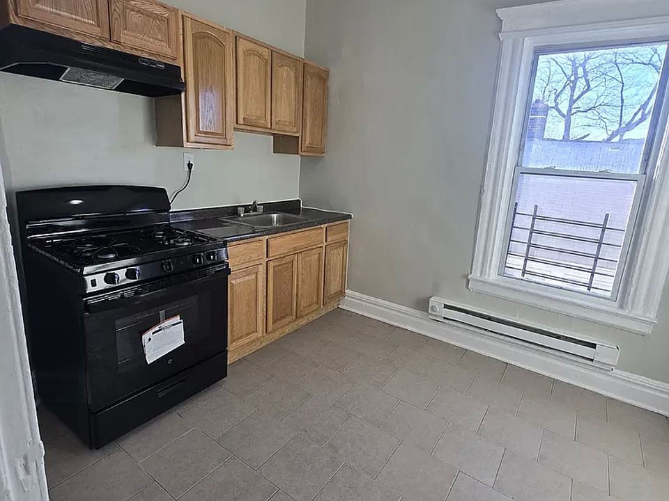 1st image of 191 Elmwood Ave APT 4