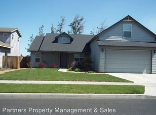 2974 NW 19th St, Redmond, OR 97756