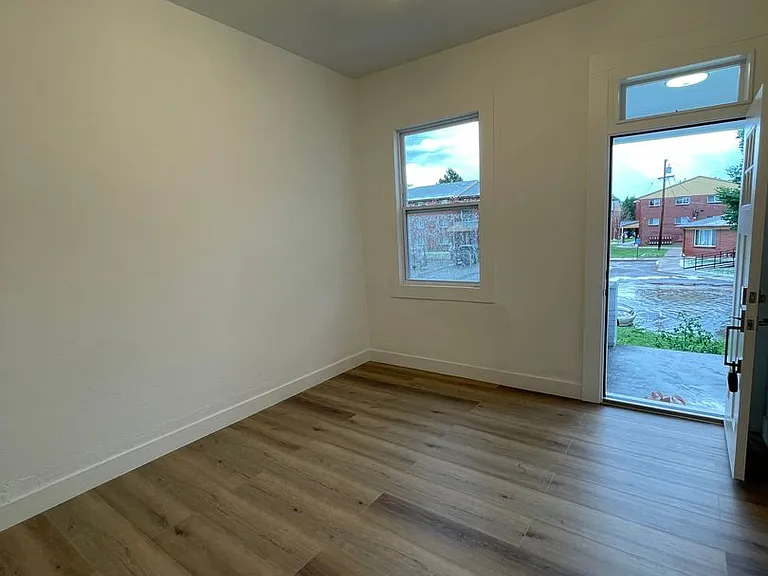 1609-1611 Hooker Street — Photo 33