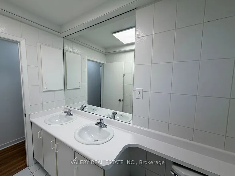 64 Lexington Ave #MAIN — Photo 21