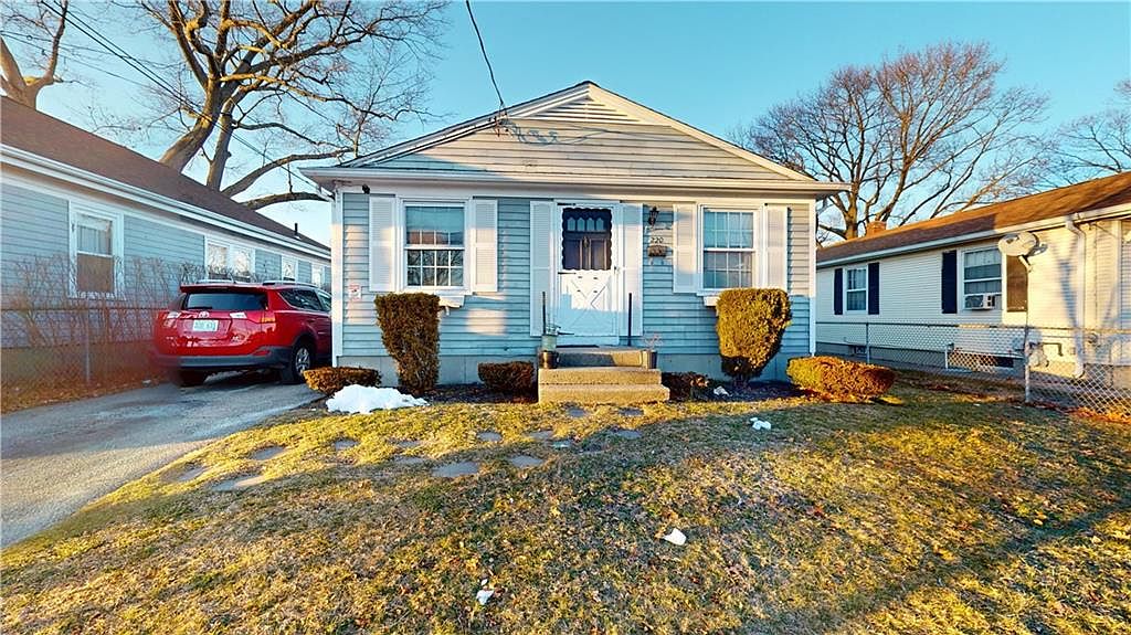 220 Beverage Hill Ave, Pawtucket, RI 02860 Zillow