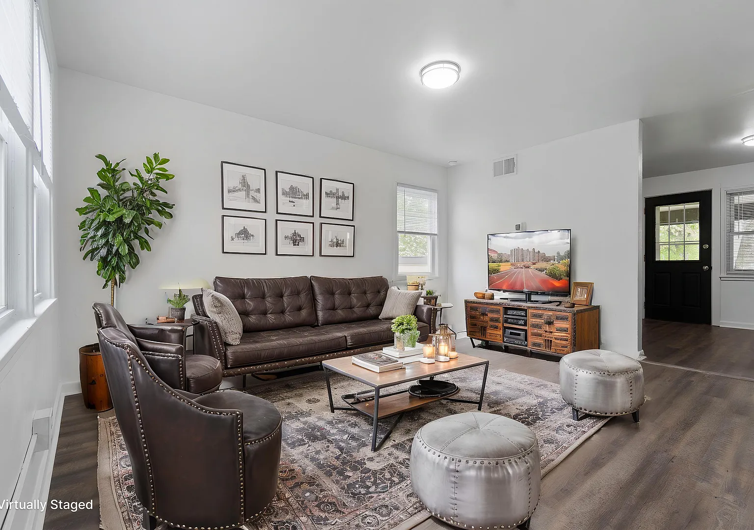2BR Townhome with Central Air in Scenic Hills Homes - Midland, PA! — Photo 3
