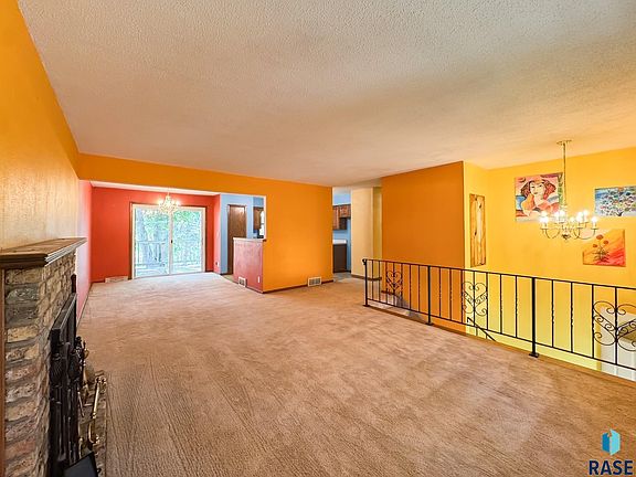 5th image of 520 S Conklin Ave