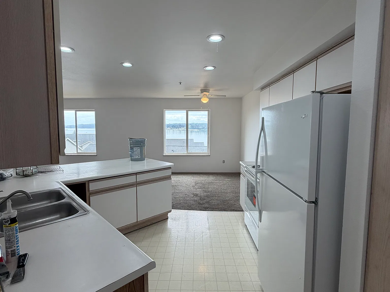 3 bed, $2,295 — Photo 4