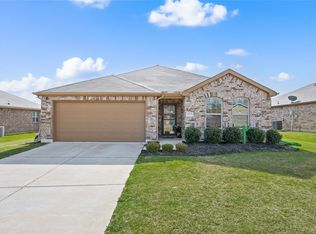 417 Highmeadow Dr, Aubrey, TX 76227