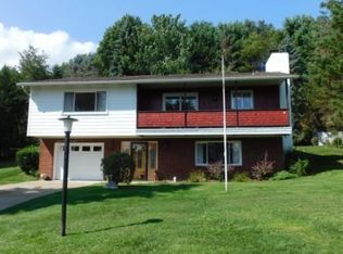 121 Reserve Rd, Saint Marys, PA 15857