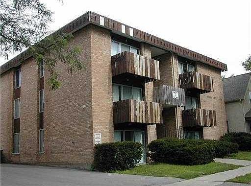 2nd image of 921 S Division St APT 1