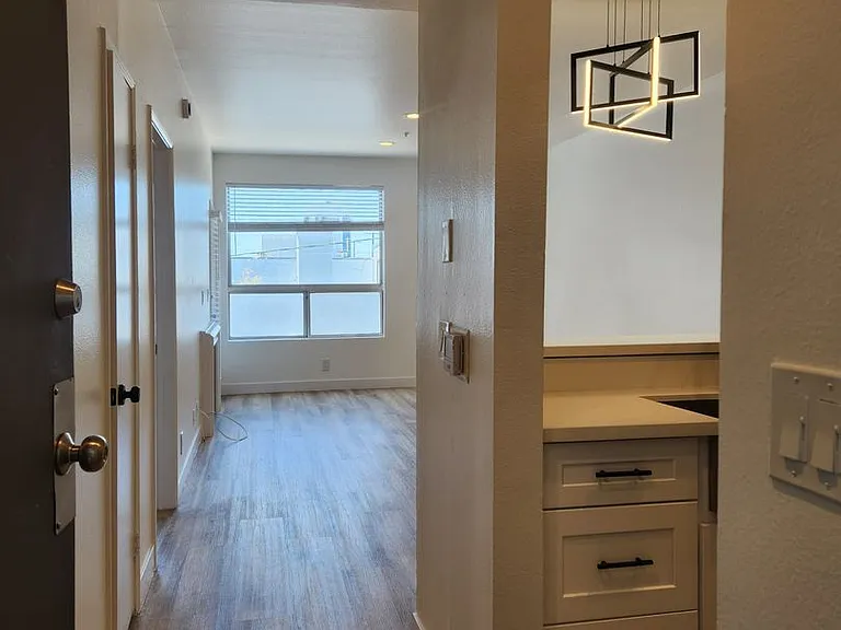 14515 Dickens St. — Photo 6