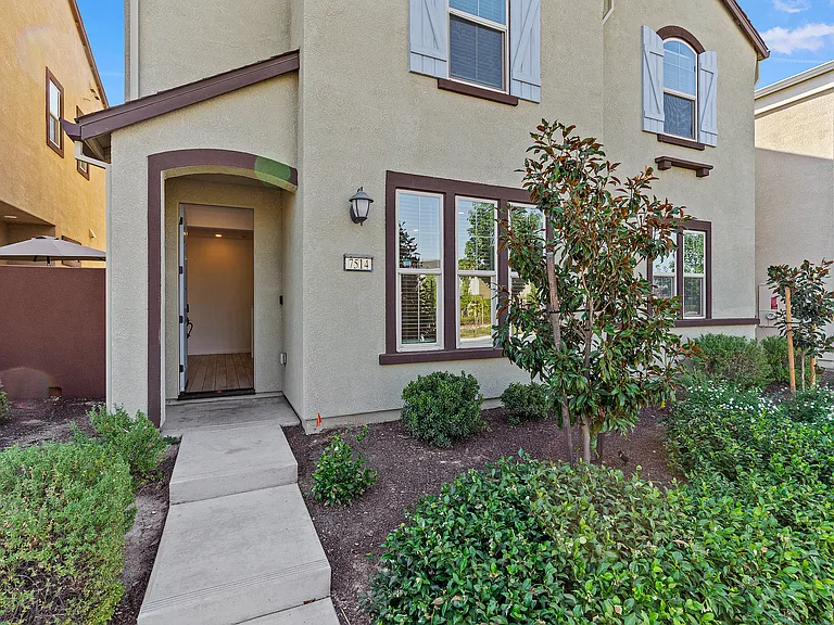 7514 Clear Lake Aly — Photo 4