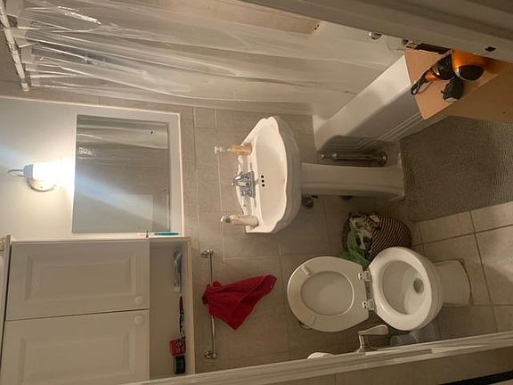 5th image of 340 E 83rd St APT 4C