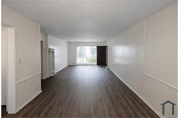 Building Photo - 3950 Nicolet Ave #2