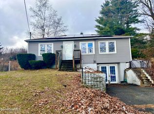 527 N State Rd, Cheshire, MA 01225
