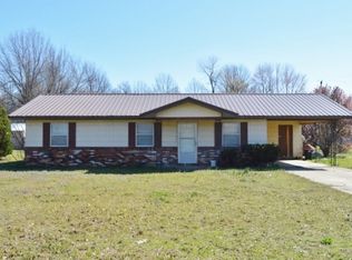39894 W Dorothy Dr, Malden, MO 63863