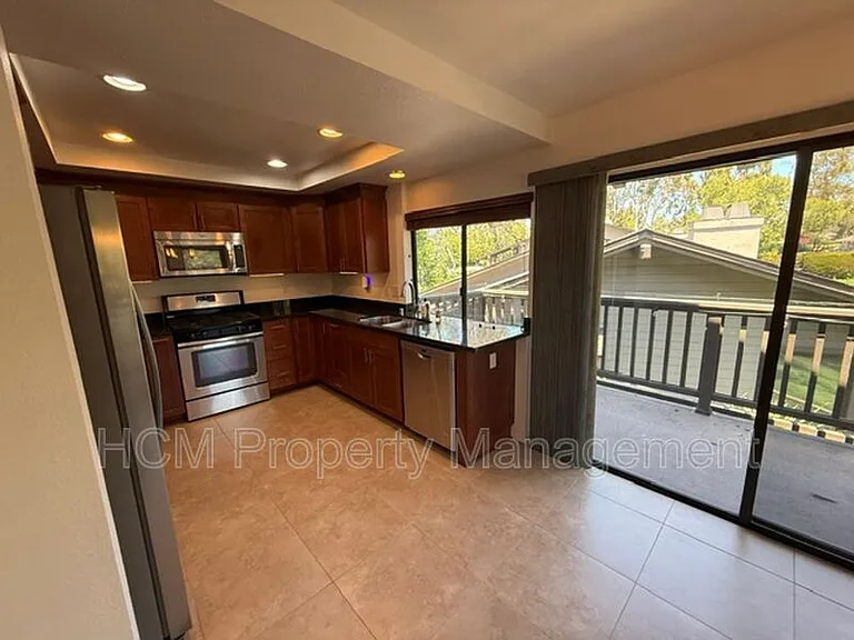 19 Viejo — Photo 4