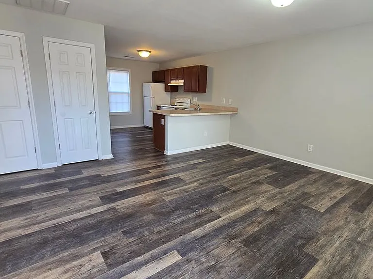 62 Coats Cir — Photo 5