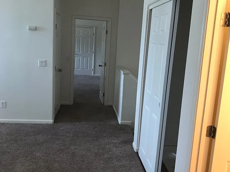612 W Pillsbury St #102 — Photo 27