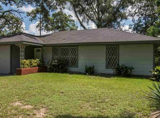 124 Britton Dr, Silsbee, TX 77656