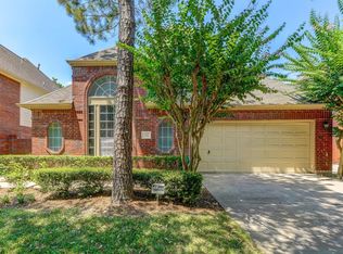 50 Grants Lake Cir, Sugar Land, TX 77479
