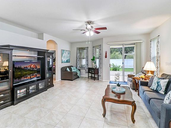 2nd image of 30533 Lettingwell Cir