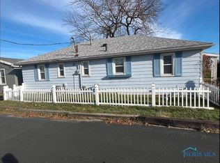 5412 Edgewater Dr, Toledo, OH 43611