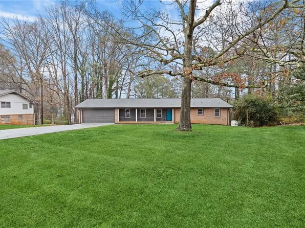 2224 Hudson Dr SW, Lilburn, GA 30047