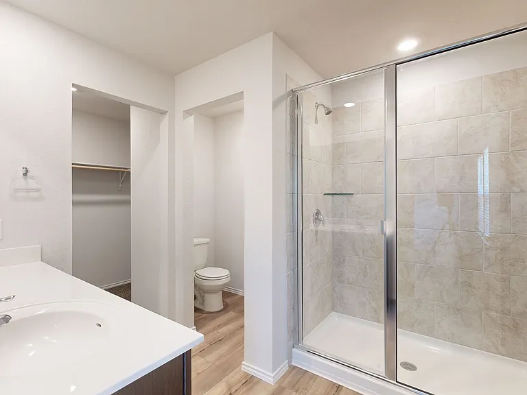 824 Chambray Dr — Photo 7