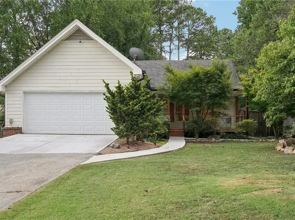 5206 Westhill Dr, Norcross, GA 30071