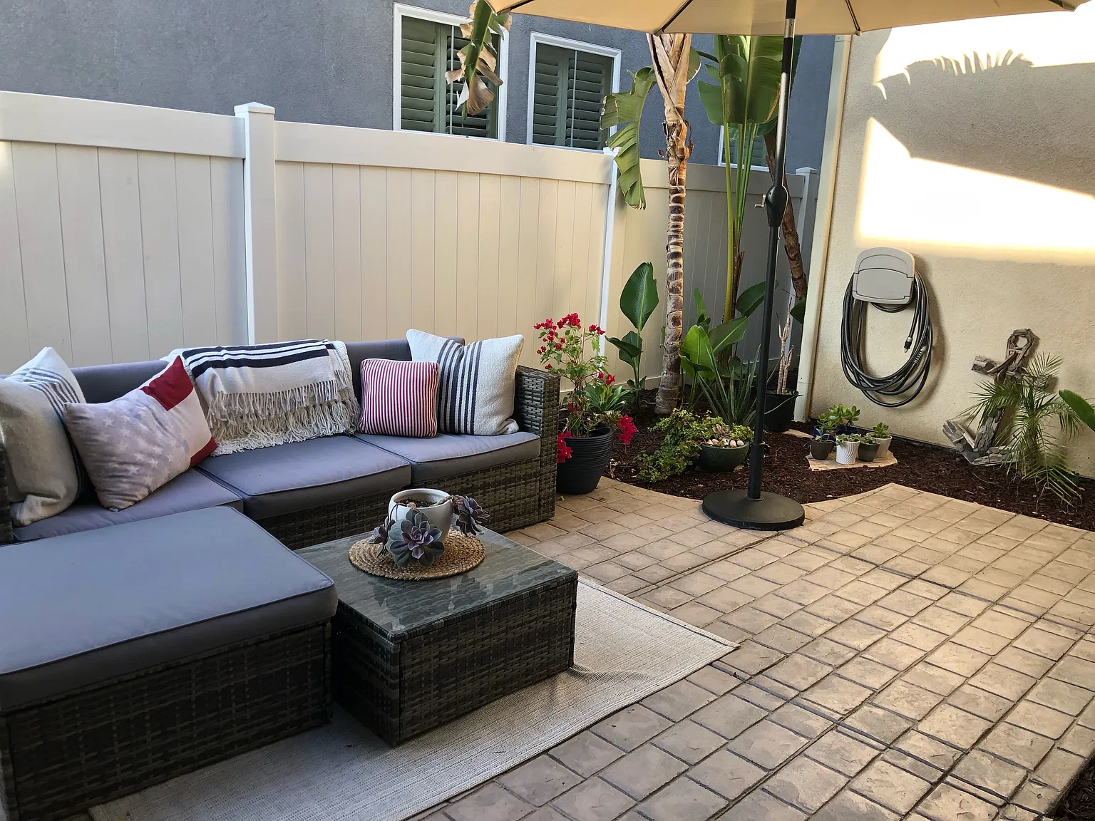 3 bed, 2.5 bath, 2084 sqft, $3,500 — Photo 3