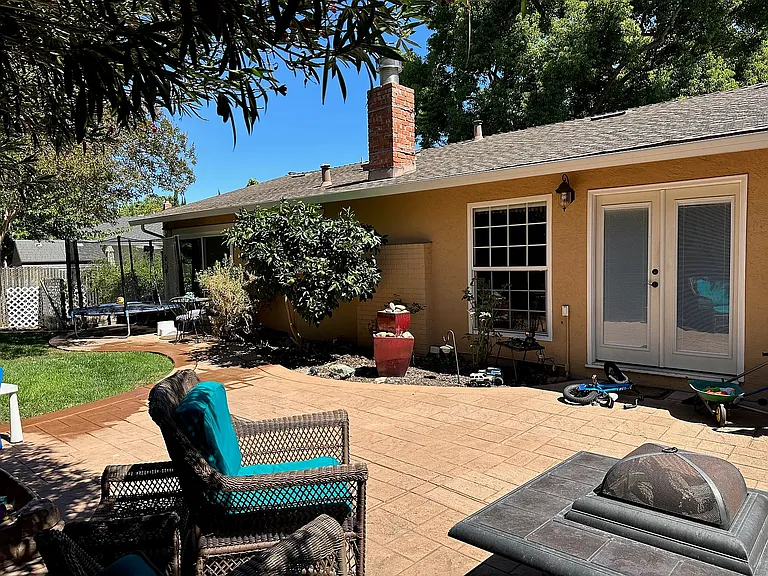 2116 Crestline Rd — Photo 20