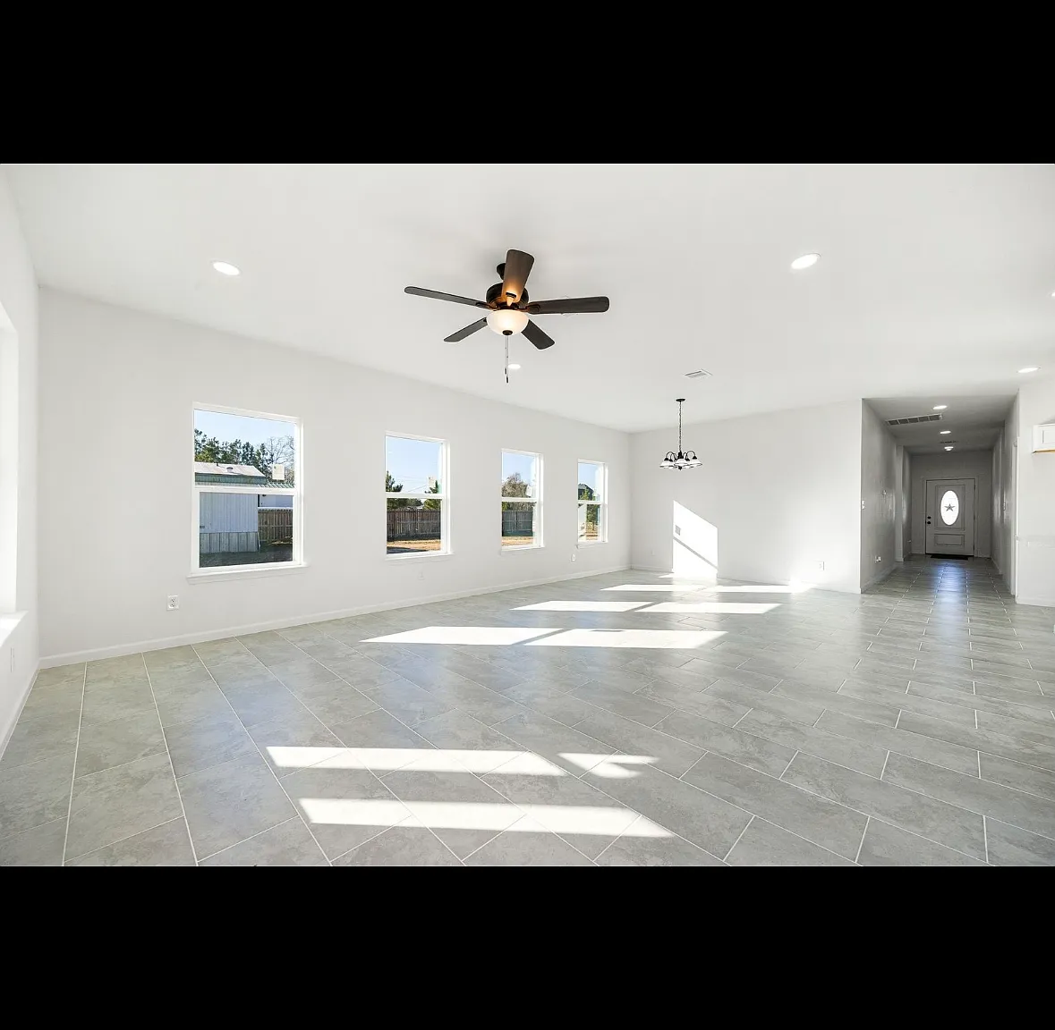 4 bed, 1900 sqft, $2,000 — Photo 3
