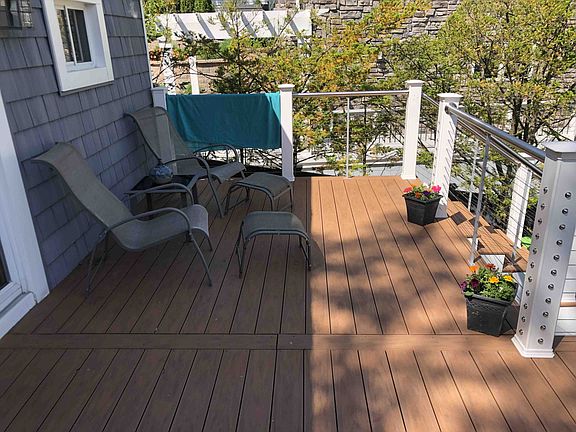 4th image of 523 Bellevue Ave