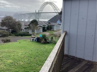 1105 SW 12th St, Newport, OR 97365