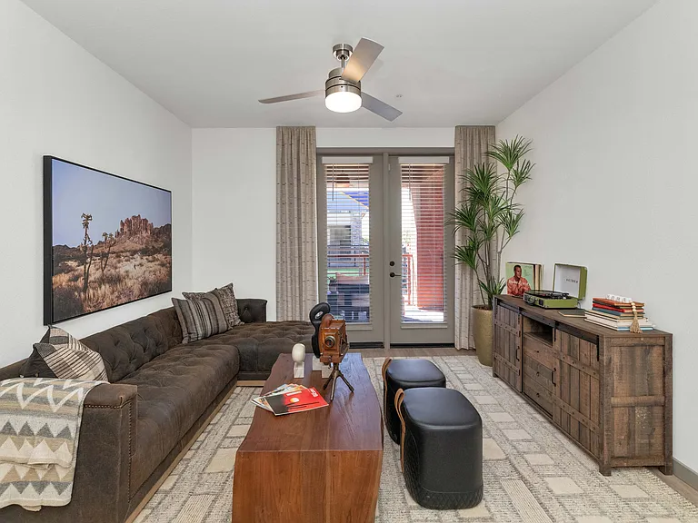Everly at Morrison Ranch Luxury Apartments — Photo 24