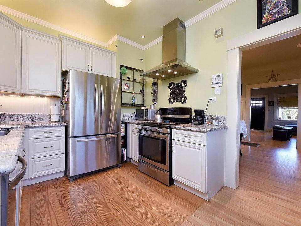 1st image of 4217 Howard Ave