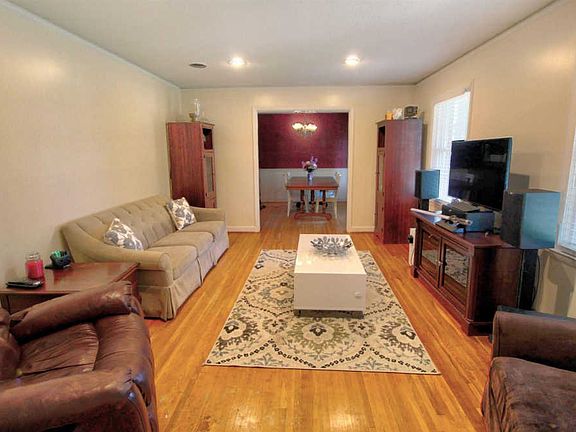5th image of 1925 Drexel Lake Dr