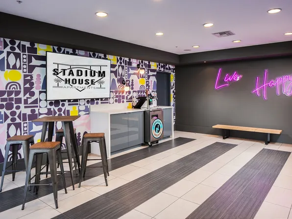 Stadium House Apartments, 2100 E Katella Ave Unit 621, Anaheim, CA 92806