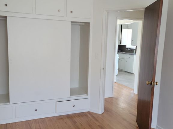 3rd image of 4551 N Bellflower Blvd #D